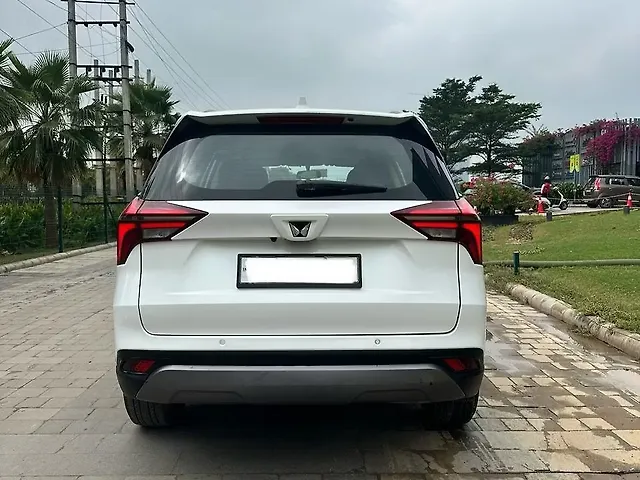 Used Mahindra Old Generation XUV700 AX 3 Petrol MT 5 STR [2021] in Gurgaon