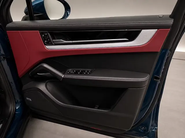 Used Porsche Cayenne Base in Mumbai