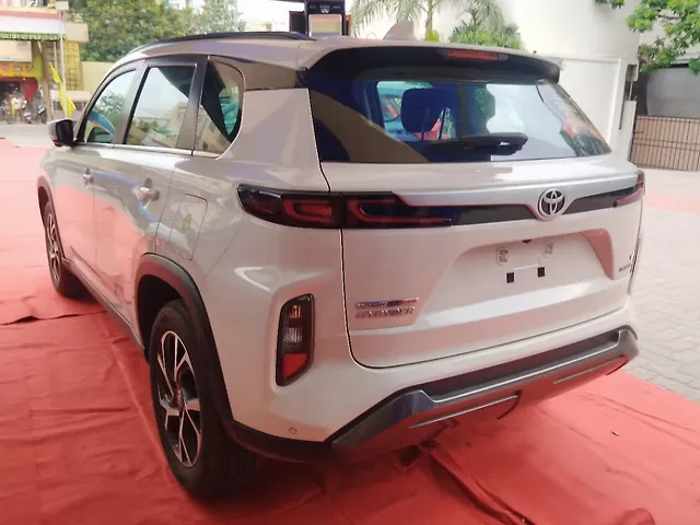 Used Toyota Urban Cruiser Hyryder V AT NeoDrive [2023-2025] in Chennai