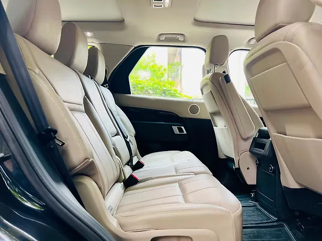 Used Land Rover Discovery 3.0 SE Petrol in Delhi