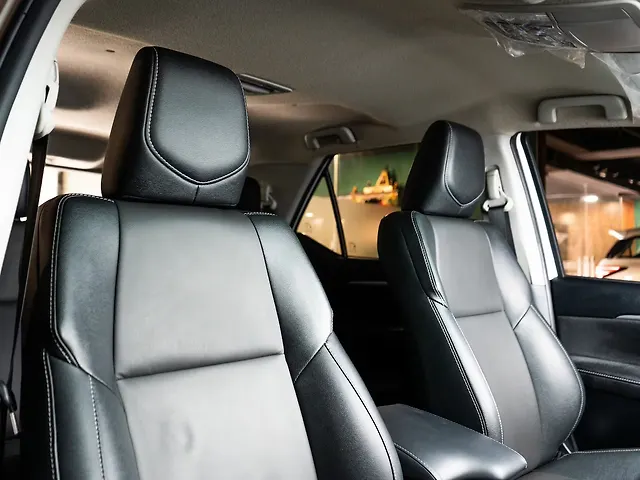 Used Toyota Fortuner 4x4 4WD Mild Hybrid (Electric + Diesel) 2.8L Turbo Automatic in Delhi Used Toyota Fortuner 4x4 4WD Mild Hybrid (Electric + Diesel) 2.8L Turbo Automatic in Delhi