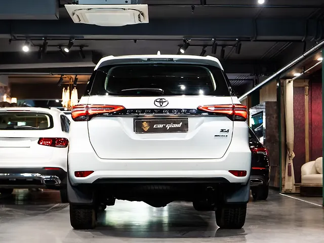 Used Toyota Fortuner 4x4 4WD Mild Hybrid (Electric + Diesel) 2.8L Turbo Automatic in Delhi Used Toyota Fortuner 4x4 4WD Mild Hybrid (Electric + Diesel) 2.8L Turbo Automatic in Delhi