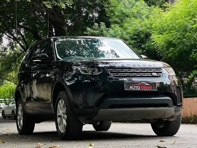 Used Land Rover Discovery 3.0 SE Petrol in Delhi Used Land Rover Discovery 3.0 SE Petrol in Delhi