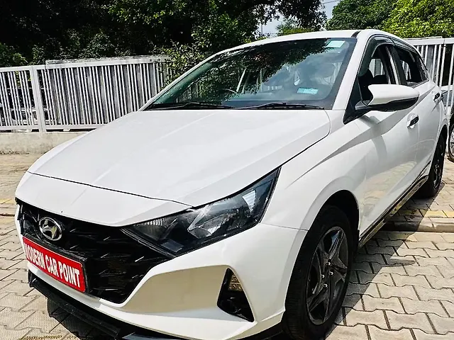 Used Hyundai i20 Sportz 1.2 IVT Dual Tone in Chandigarh Used Hyundai i20 Sportz 1.2 IVT Dual Tone in Chandigarh