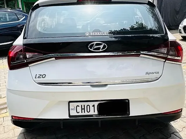 Used Hyundai i20 Sportz 1.2 IVT Dual Tone in Chandigarh Used Hyundai i20 Sportz 1.2 IVT Dual Tone in Chandigarh