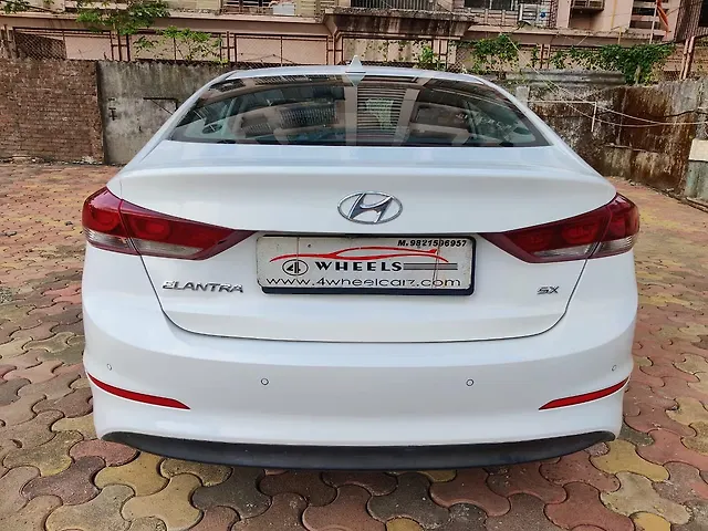 Used Hyundai Elantra SX 2.0 AT in Mumbai
