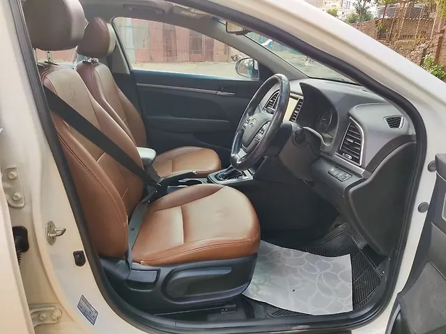 Used Hyundai Elantra SX 2.0 AT in Mumbai