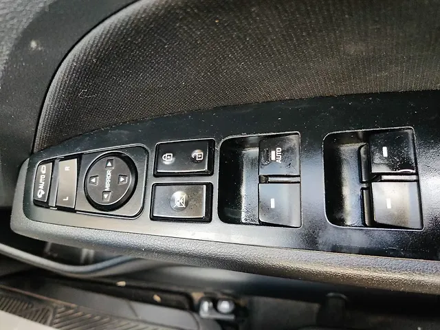 Used Hyundai Elantra SX 2.0 AT in Mumbai