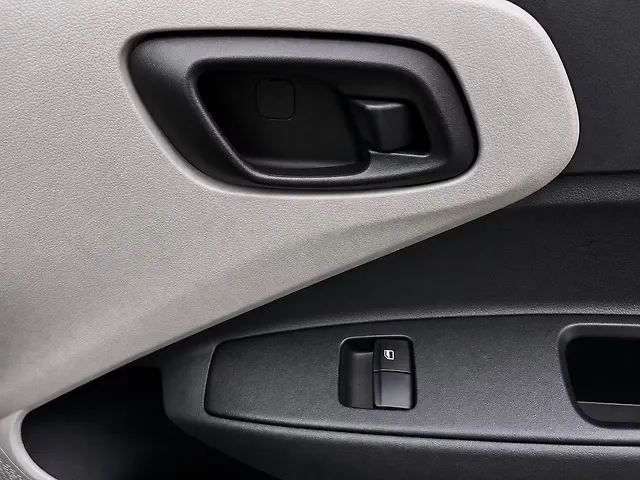 Used Hyundai Grand i10 Nios Era Petrol Manual in Agra