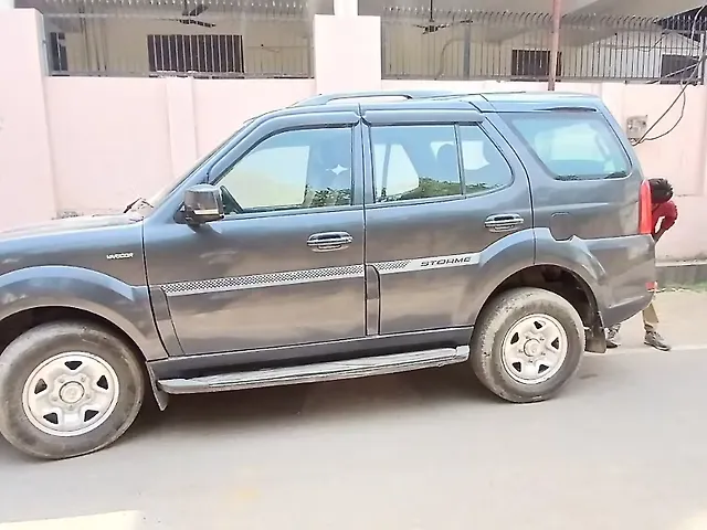 Used Tata Safari Storme 2019 2.2 EX 4X2 in Lucknow