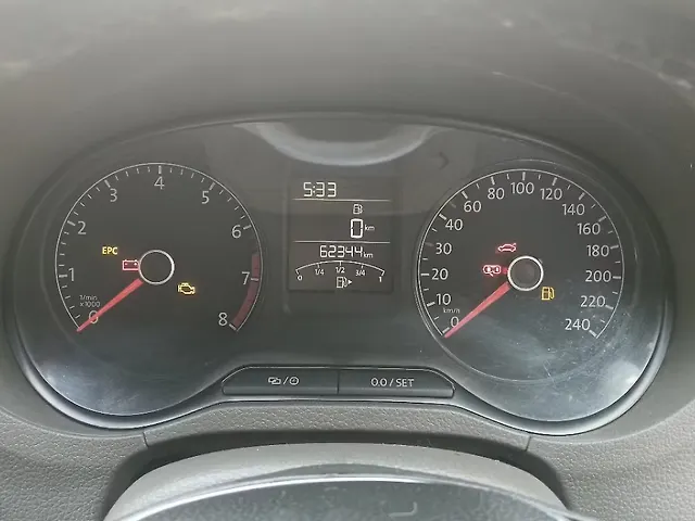 Used Volkswagen Vento Highline 1.6 (P) in Kolkata