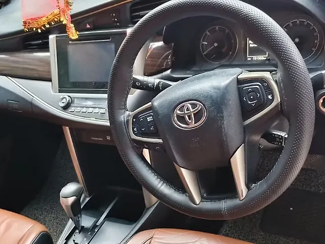 Used Toyota Innova Crysta [2016-2020] 2.8 ZX AT 7 STR [2016-2020] in Hyderabad