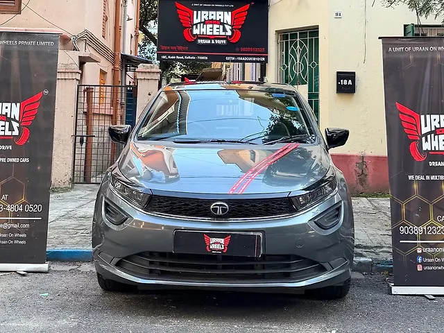 Used 2024 Tata Altroz in Kolkata