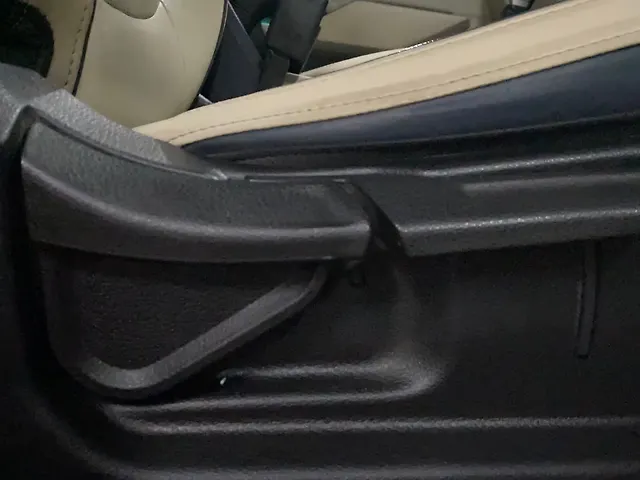 Used Kia Carens [2023-2024] Luxury Plus 1.5 Diesel AT 7 STR [2023-2024] in Lucknow