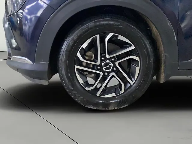 Used Kia Carens [2023-2024] Luxury Plus 1.5 Diesel AT 7 STR [2023-2024] in Lucknow
