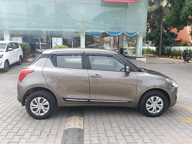 Used Maruti Suzuki Swift [2021-2024] VXi AMT in Bangalore