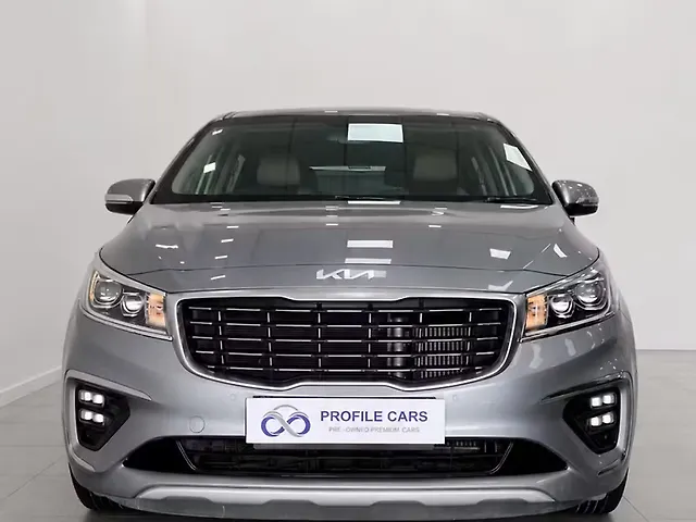 Used 2021 Kia Carnival in Surat Used 2021 Kia Carnival in Surat