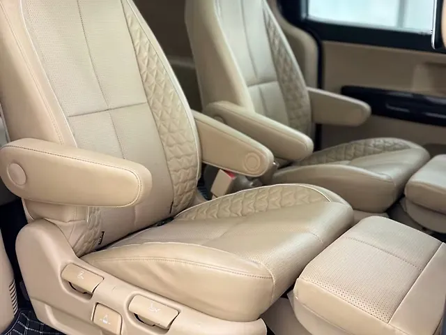 Used Kia Carnival [2020-2023] Limousine Plus 7 STR in Vadodara