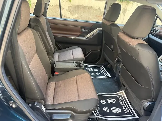 Used Toyota Innova Hycross VX Hybrid (Electric + Petrol) Automatic (e-CVT) 7 STR in Delhi Used Toyota Innova Hycross VX Hybrid (Electric + Petrol) Automatic (e-CVT) 7 STR in Delhi