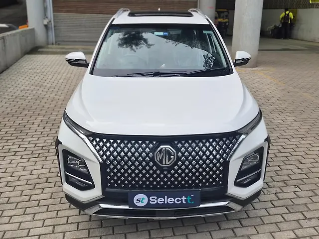 Used 2024 MG Hector Plus in Mumbai