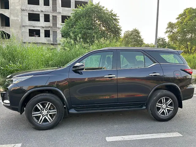 Used Toyota Fortuner 4x2 2WD Diesel 2.8L Turbo 6 Speed Manual in Delhi
