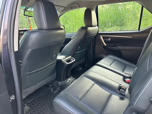 Used Toyota Fortuner 4x2 2WD Diesel 2.8L Turbo 6 Speed Manual in Delhi