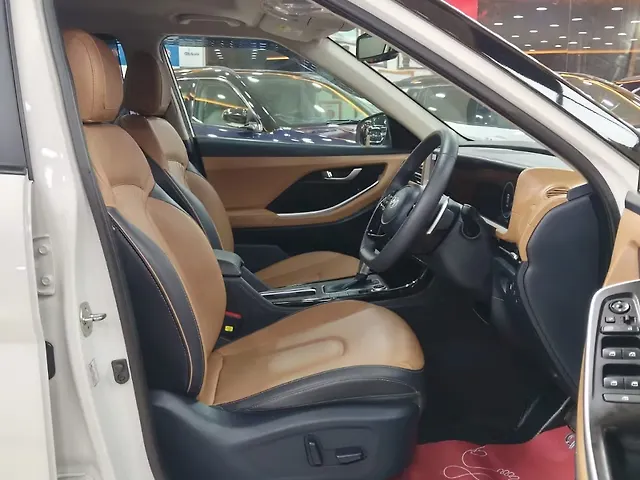 Used Hyundai Alcazar Signature 1.5 Petrol DCT 7STR [2024-2025] in Bangalore