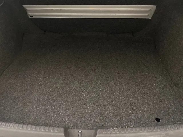 Used Volkswagen Vento [2015-2019] Highline Plus 1.2 (P) AT 16 Alloy in Visakhapatnam