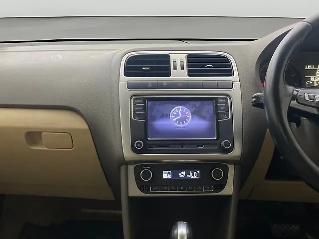 Used Volkswagen Vento [2015-2019] Highline Plus 1.2 (P) AT 16 Alloy in Visakhapatnam