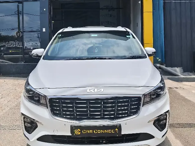 Used 2022 Kia Carnival in Hyderabad