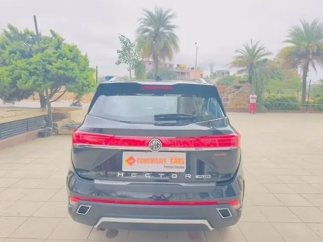 Used MG Hector Plus [2023-2025] Savvy Pro 1.5 Turbo Petrol CVT 6 STR in Bangalore
