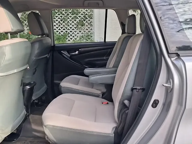 Used Toyota Innova Crysta [2016-2020] 2.4 G 7 STR [2016-2017] in Coimbatore