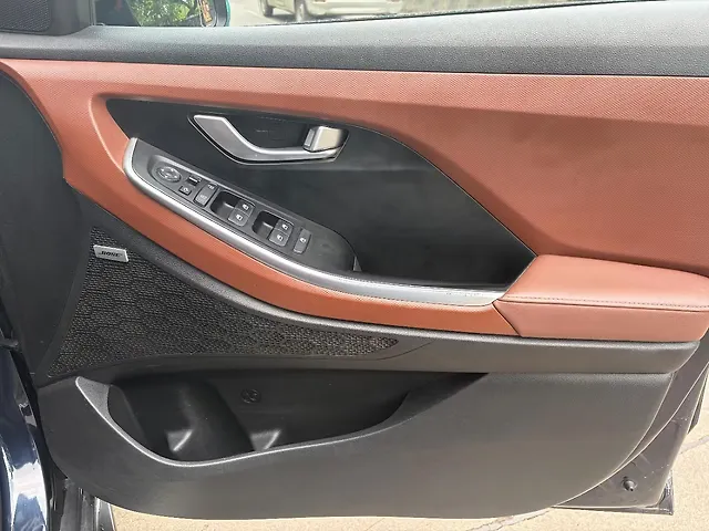 Used Hyundai Alcazar [2023-2024] Signature (O) 7 STR 1.5 Petrol DCT in Mumbai