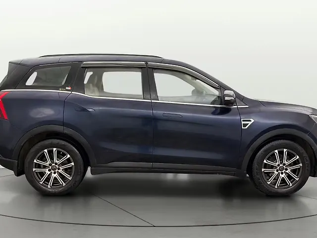 Used Mahindra Old Generation XUV700 AX 7 Petrol AT 7 STR [2023-2024] in Gurgaon