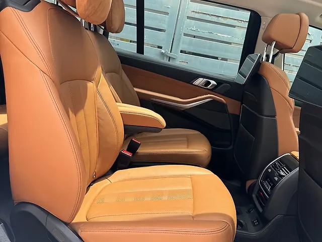 Used BMW X7 [2019-2023] xDrive30d DPE Signature 7STR in Chennai