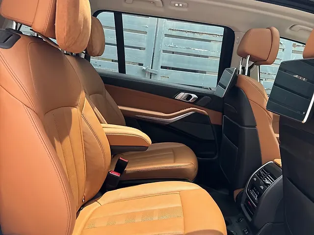 Used BMW X7 [2019-2023] xDrive30d DPE Signature 7STR in Chennai