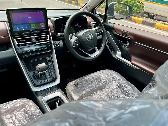 Used Toyota Innova Hycross ZX (O) Hybrid (Electric + Petrol) Automatic (e-CVT) 7 STR Limited Edition in Delhi