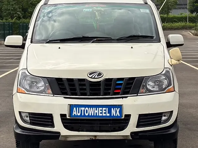 Used 2013 Mahindra Xylo in Thane
