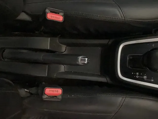 Used Maruti Suzuki Swift [2021-2024] VXi AMT [2021-2023] in Lucknow