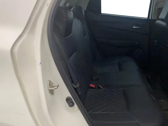 Used Maruti Suzuki Swift [2021-2024] VXi AMT [2021-2023] in Lucknow