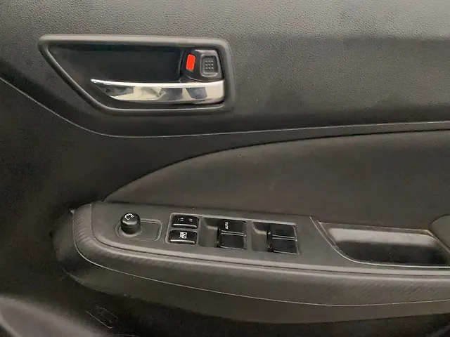 Used Maruti Suzuki Swift [2021-2024] VXi AMT [2021-2023] in Lucknow