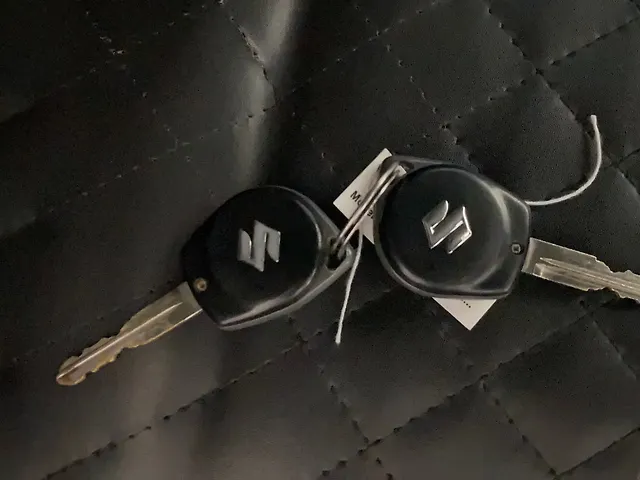 Used Maruti Suzuki Swift [2021-2024] VXi AMT [2021-2023] in Lucknow