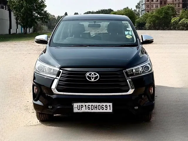 Used 2022 Toyota Innova Crysta in Delhi