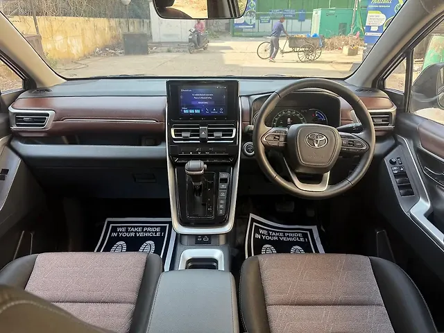 Used Toyota Innova Hycross VX Hybrid (Electric + Petrol) Automatic (e-CVT) 7 STR in Delhi
