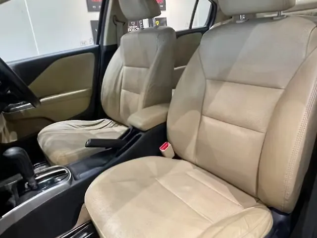 Used Honda City 4th Generation VX Petrol [2017-2019] in Hyderabad