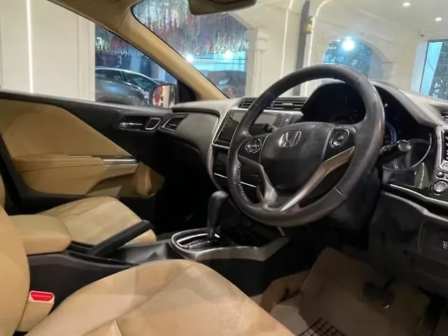 Used Honda City 4th Generation VX Petrol [2017-2019] in Hyderabad