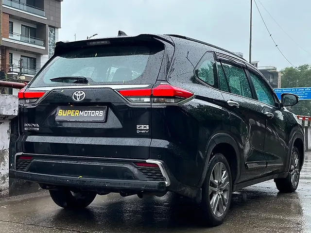 Used Toyota Innova Hycross ZX (O) Hybrid (Electric + Petrol) Automatic (e-CVT) 7 STR in Delhi