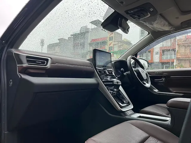 Used Toyota Innova Hycross ZX (O) Hybrid (Electric + Petrol) Automatic (e-CVT) 7 STR in Delhi