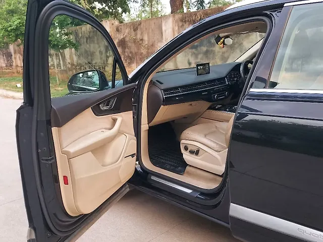 Used Audi Q7 [2015-2020] 45 TDI Technology Pack in Hyderabad