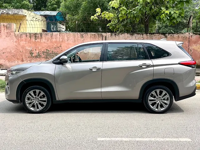 Used Toyota Innova Hycross ZX (O) Hybrid (Electric + Petrol) Automatic (e-CVT) 7 STR Limited Edition in Delhi